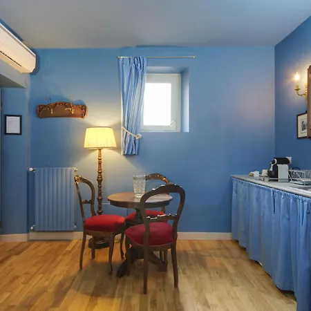 Porta Palace Apartment